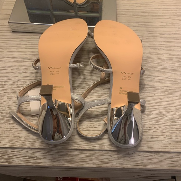 Nina silver dazzling sandals size 10, brand new - Picture 3 of 5